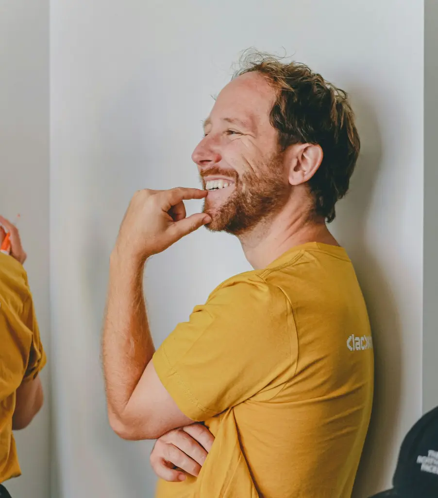 unsplash_l1VDulQpJgA_yellow tshirt.webp